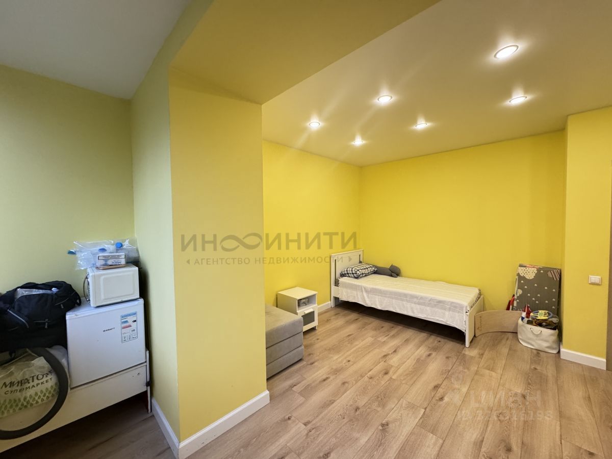 Продажа 3-комн квартиры на вторичном рынке Каменщики Б. ул,  д. 15