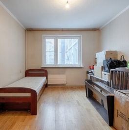 Продажа 4-комн квартиры на вторичном рынке бульвар Адмирала Ушакова,  д. 3