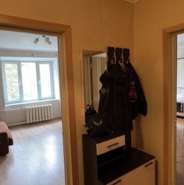 Продажа 2-комн квартиры на вторичном рынке улица Крупской,  д. 19/17