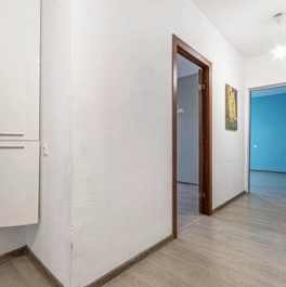 Продажа 3-комн квартиры на вторичном рынке улица Добровольцев,  д. 2