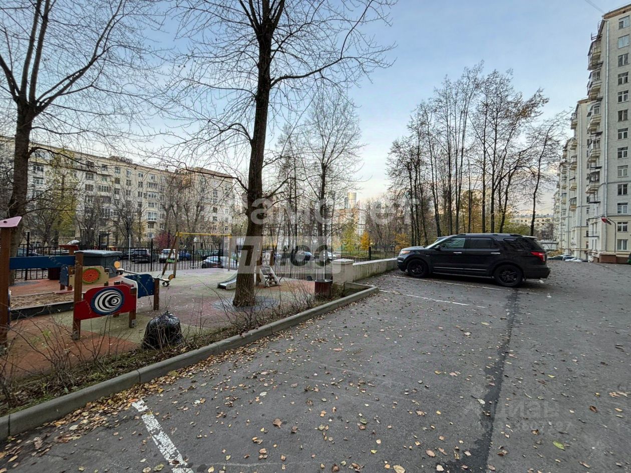 Продажа 3-комн квартиры на вторичном рынке площадь Победы, 2К2