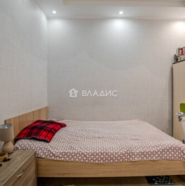 Продажа 1-комн квартиры на вторичном рынке Подольск, Ленинградская улица,  д. 11