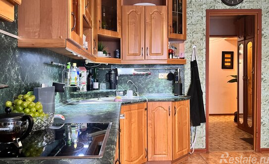 Продажа 3-комн квартиры на вторичном рынке Большевиков пр-кт,  д. 43 к1