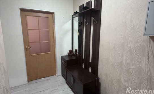 Продажа 1-комн квартиры на вторичном рынке Колпино г, Ленина пр-кт,  д. 8 к1