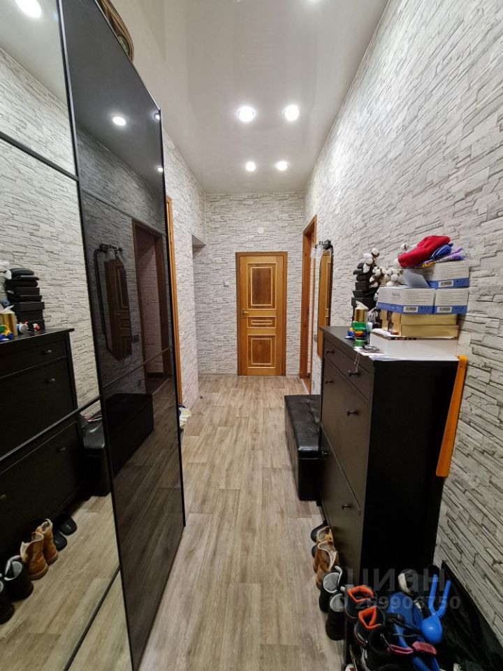 Продажа 2-комн квартиры на вторичном рынке Кондратьевский проспект, 18-20