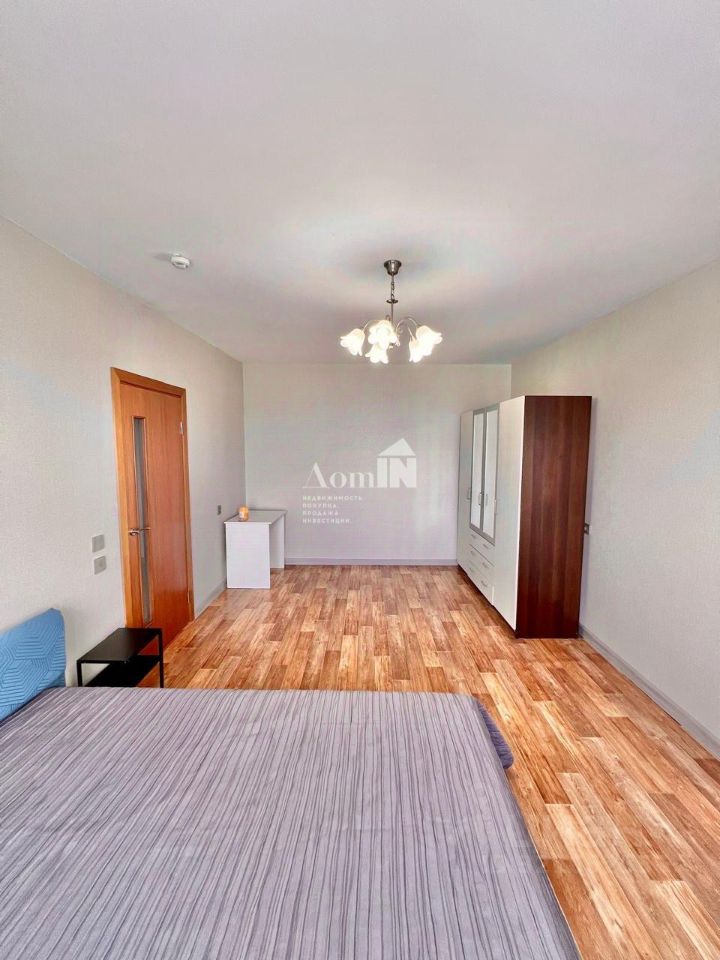 Продажа 1-комн квартиры на вторичном рынке проспект Маршака, 4