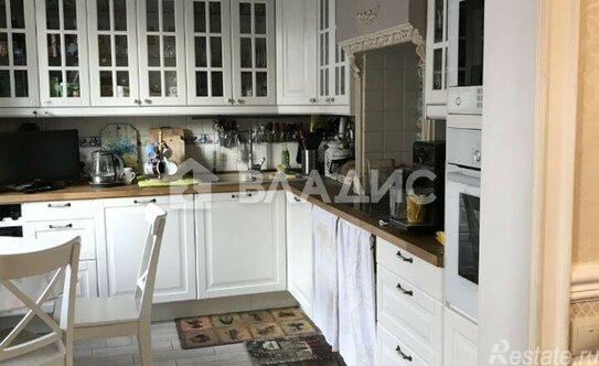 Продажа 4-комн квартиры на вторичном рынке улица Полины Осипенко,  д. 16