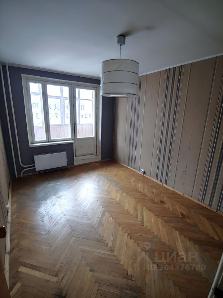 Продажа 3-комн квартиры на вторичном рынке проспект Вернадского, 123