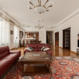 Аренда 5-комн квартиры на вторичном рынке Уланский переулок,  д. 19