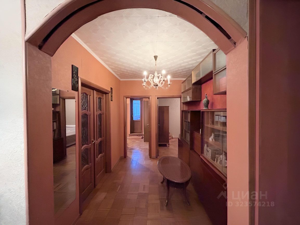 Аренда 3-комн квартиры на вторичном рынке бульвар Яна Райниса, 39