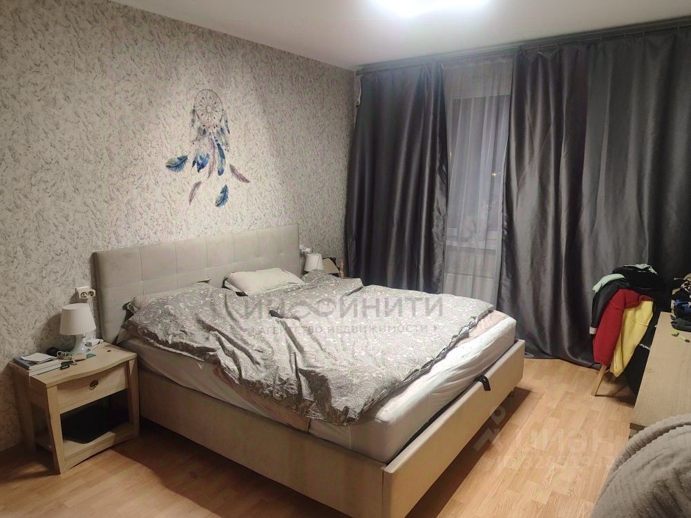 Продажа 2-комн квартиры на вторичном рынке улица Александры Монаховой, 95к1