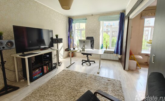 Продажа 2-комн квартиры на вторичном рынке Полозова улица