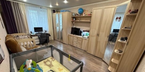 3-комн квартира улица Чистова,  д. 24