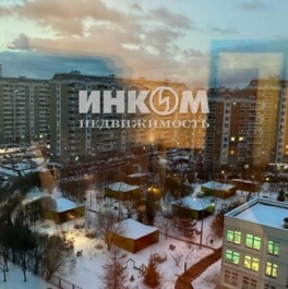 Продажа 2-комн квартиры на вторичном рынке улица Дмитриевского,  д. 23