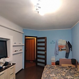 Продажа 2-комн квартиры на вторичном рынке Туристская ул