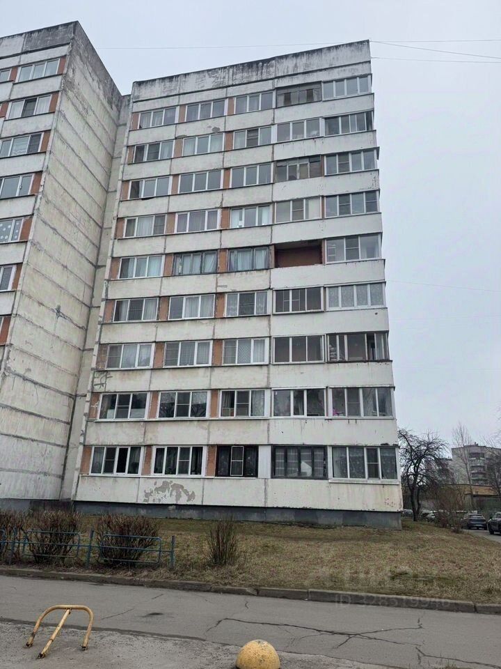 Продажа 2-комн квартиры на вторичном рынке Сосновый Бор, улица Машиностроителей, 2
