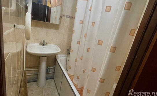 Продажа 2-комн квартиры на вторичном рынке улица Типанова,  д. 29