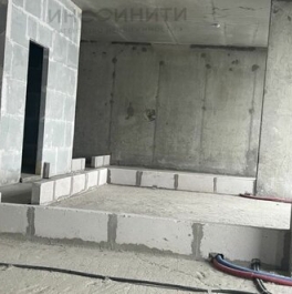 Продажа 2-комн квартиры на вторичном рынке ул Светланова,  д. 11,  к. 2