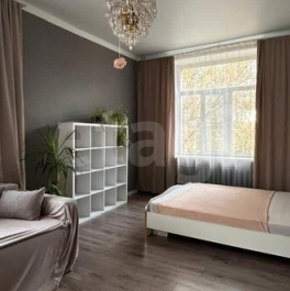 Продажа 2-комн квартиры на вторичном рынке Алтайская улица,  д. 21