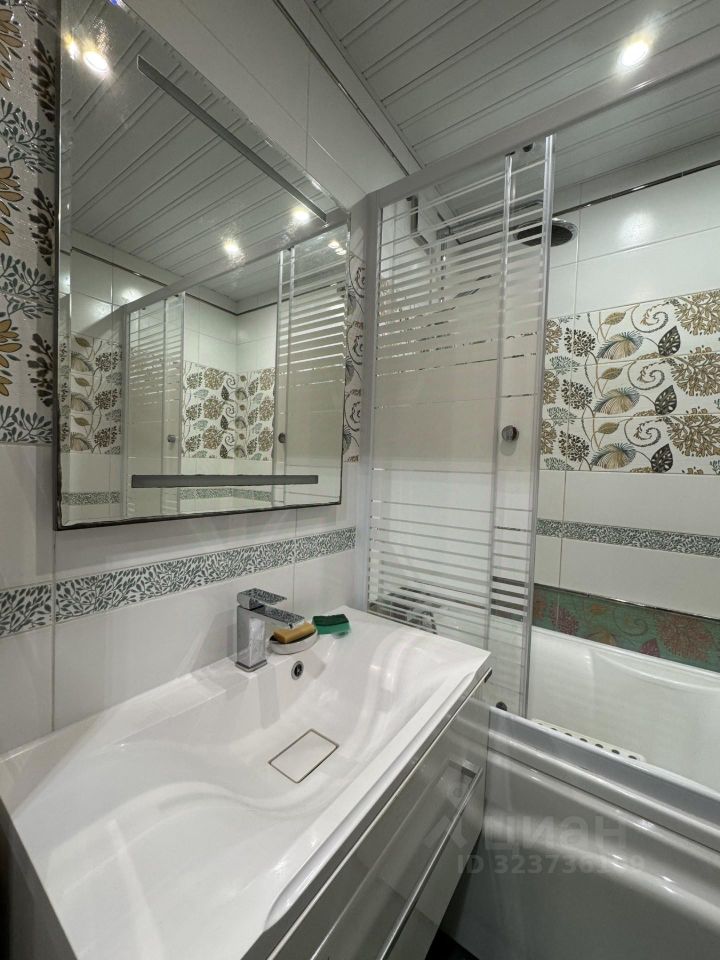 Аренда 2-комн квартиры на вторичном рынке Богатырский проспект, 58к1