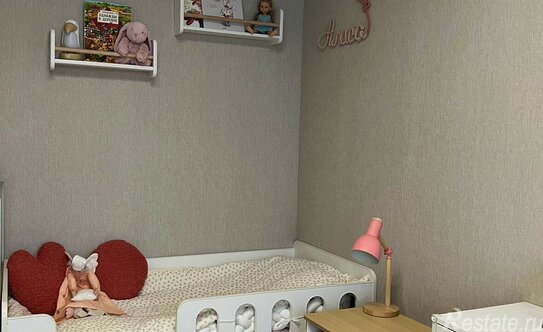 Продажа 1-комн квартиры на вторичном рынке Лабораторный пр-кт,  д. 23