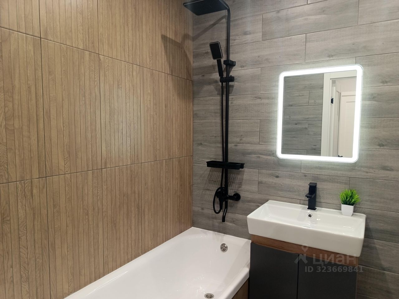 Продажа 2-комн квартиры на вторичном рынке Клинская улица, 2Ак7