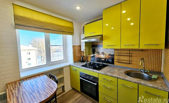 Продажа 3-комн квартиры на вторичном рынке Воскресенск, Первомайская улица,  д. 19