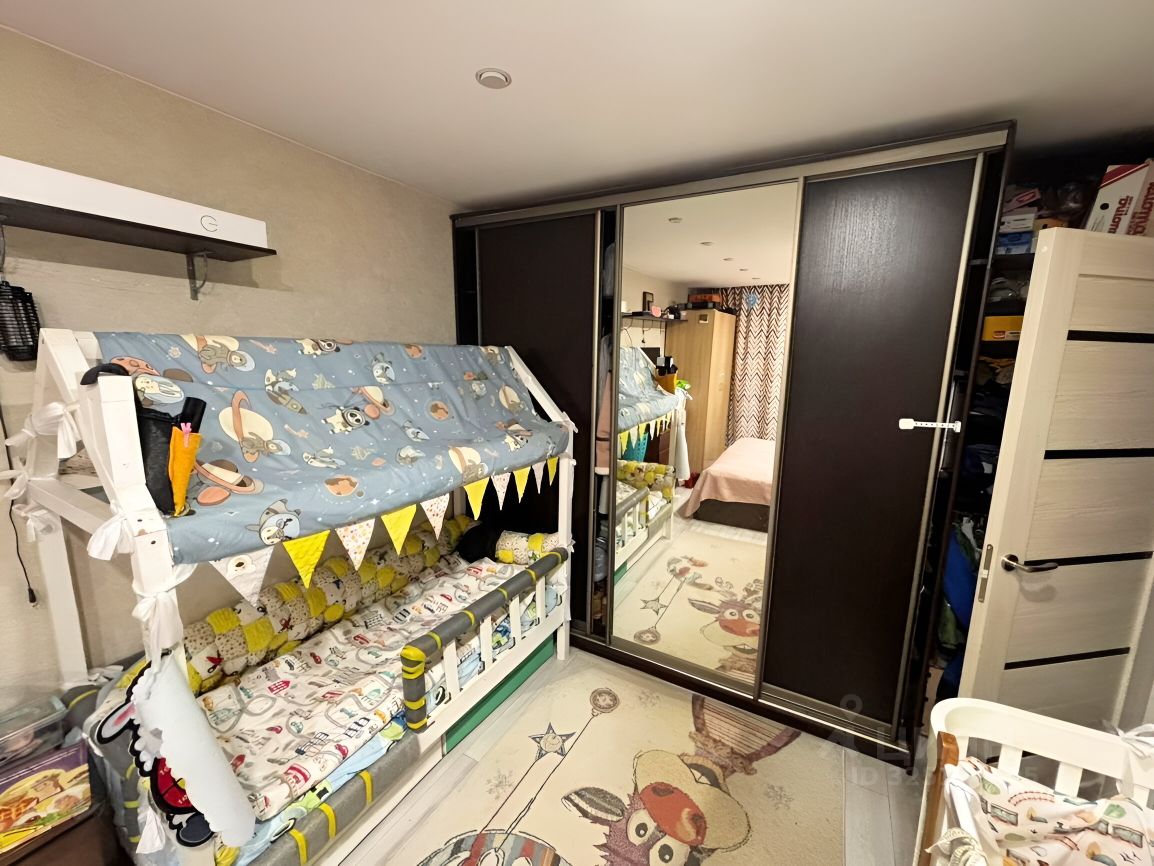 Продажа 3-комн квартиры на вторичном рынке Щелково, улица Космодемьянская, 17к1