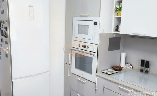 Продажа 2-комн квартиры на вторичном рынке Славянская улица,  д. 3