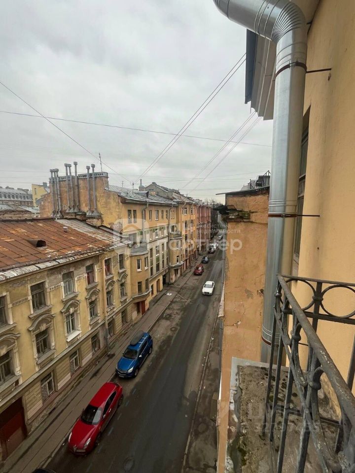 Продажа 3-комн квартиры на вторичном рынке улица Полозова, 10