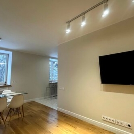 Продажа 2-комн квартиры на вторичном рынке Нежинская улица