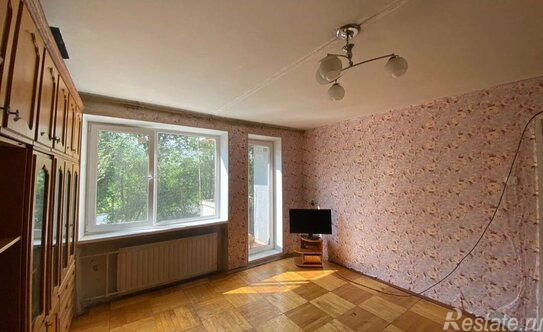 Продажа 2-комн квартиры на вторичном рынке улица Передовиков,  д. 9