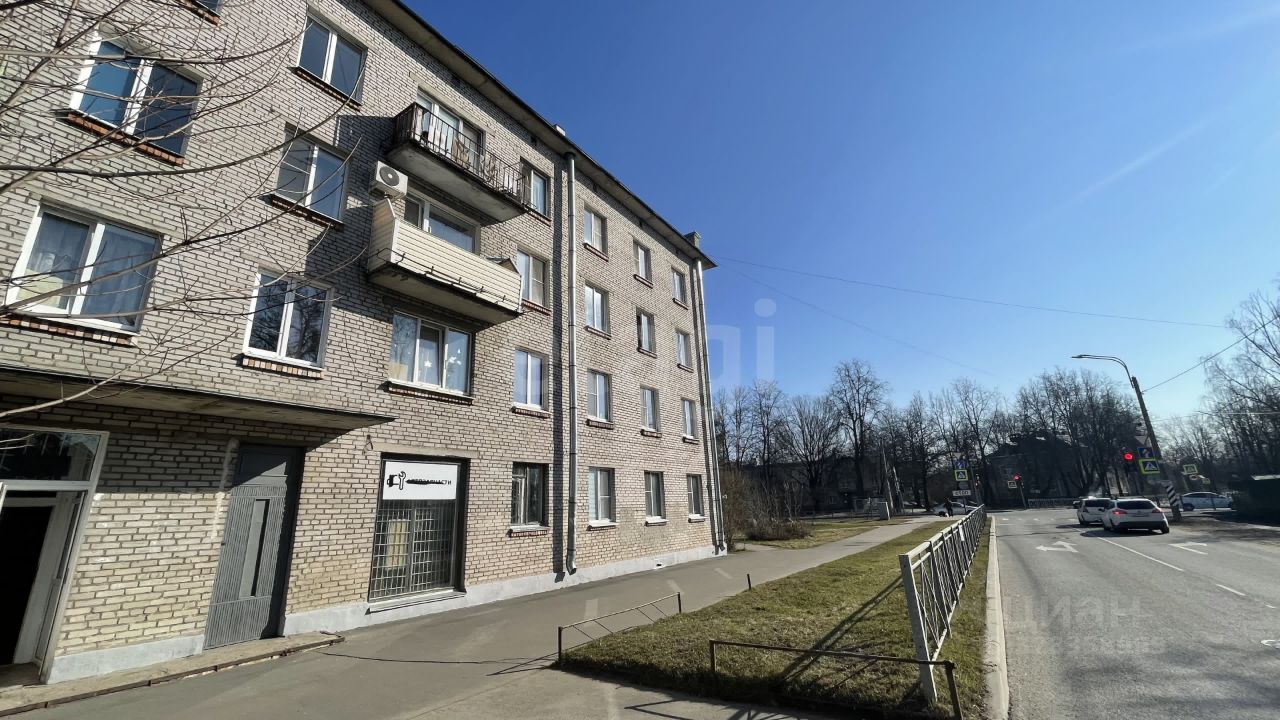 Продажа 1-комн квартиры на вторичном рынке Павловск, Гуммолосаровская улица, 7