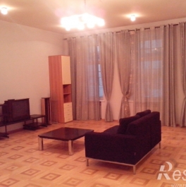 Продажа 3-комн квартиры на вторичном рынке угол между Каменноостровский пр-кт и Графтио ул,  д. 67