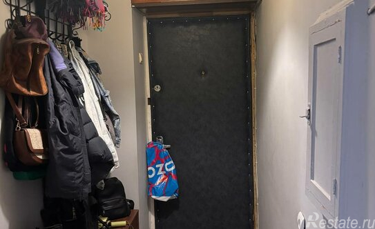 Продажа 2-комн квартиры на вторичном рынке улица Обручева,  д. 11 к3