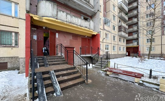 Продажа 3-комн квартиры на вторичном рынке Зеленина Б. ул,  д. 36