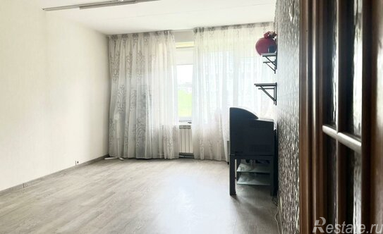 Продажа 2-комн квартиры на вторичном рынке ул Кухмистерова,  д. 8