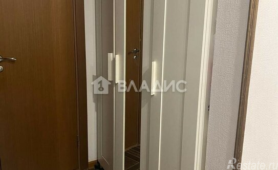 Продажа 1-комн квартиры на вторичном рынке Южное ш,  д. 53 к4