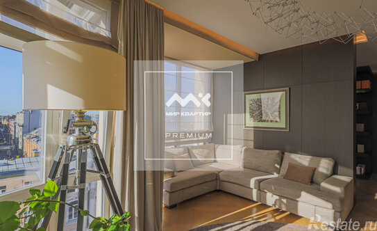 Продажа 3-комн квартиры на вторичном рынке ул Кирочная,  д. 31,  к. 2