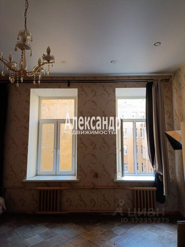 Продажа 4-комн квартиры на вторичном рынке Херсонская улица, 3