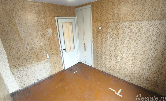 Продажа 3-комн квартиры на вторичном рынке Новаторов б-р,  д. 56