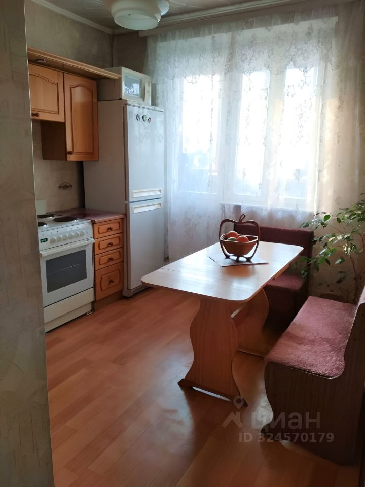 Продажа 2-комн квартиры на вторичном рынке улица Плещеева, 16