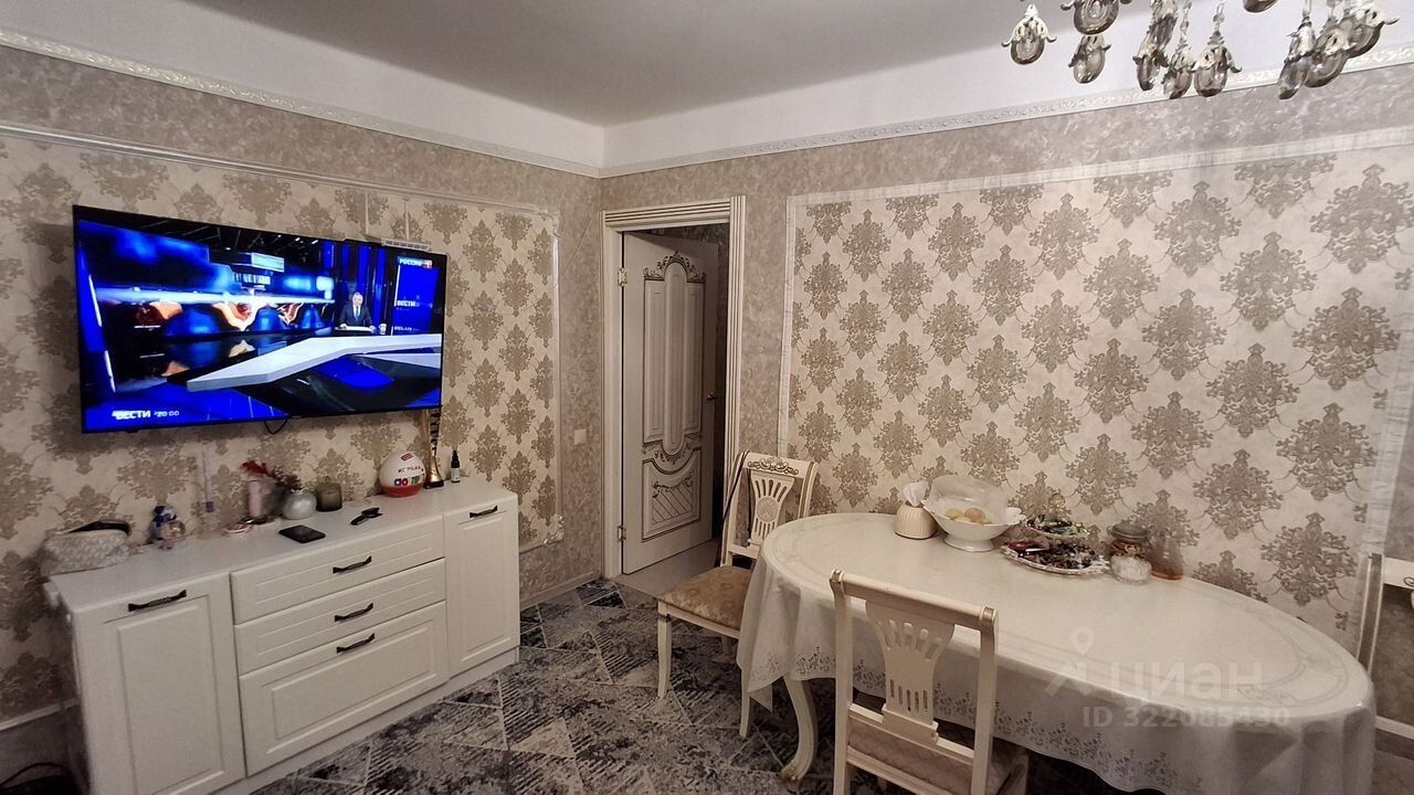 Продажа 2-комн квартиры на вторичном рынке Меншиковский проспект, 15К2