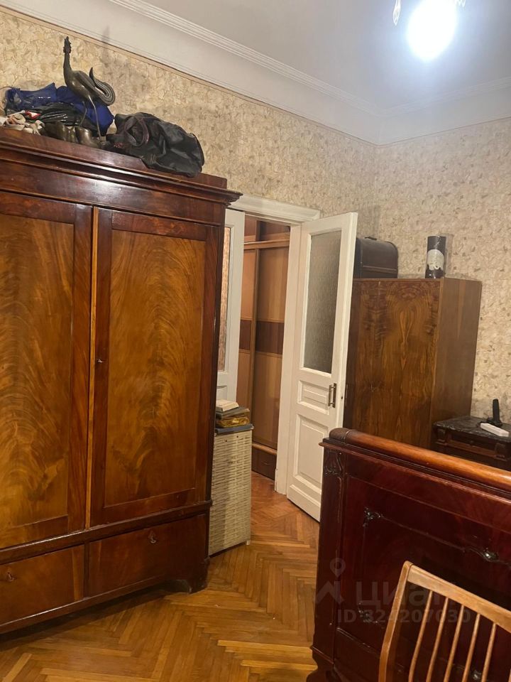 Продажа 2-комн квартиры на вторичном рынке улица Академика Лебедева, 10А