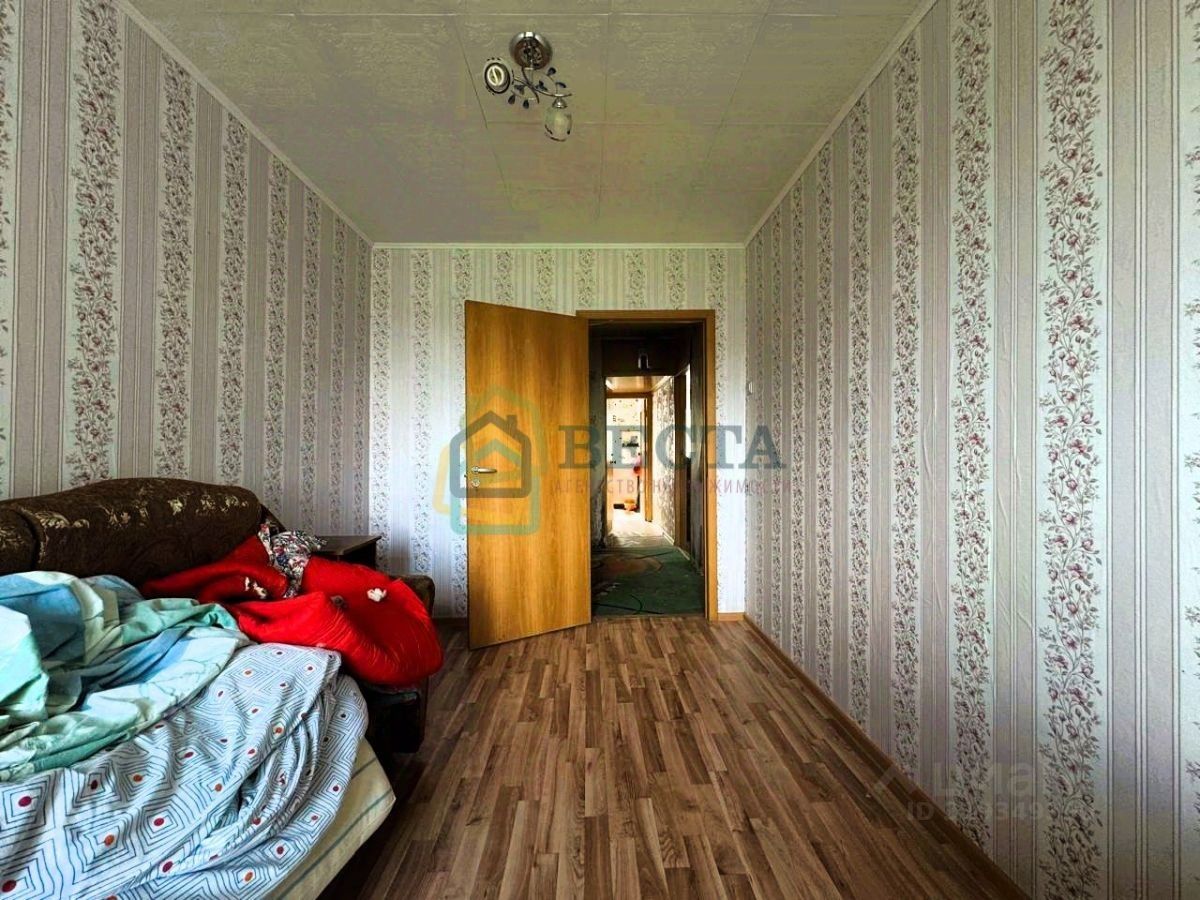 Продажа 3-комн квартиры на вторичном рынке пос. Курск, 6