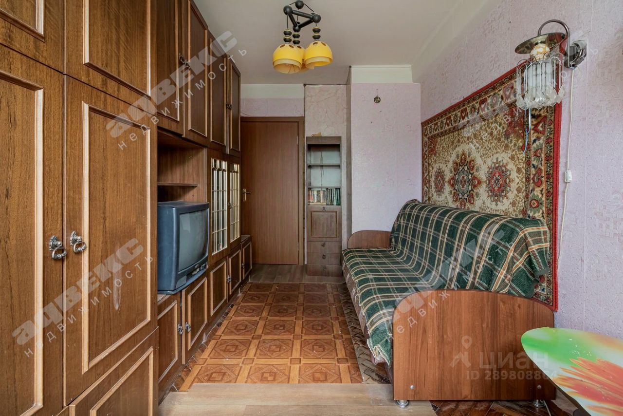 Продажа комнаты проспект Космонавтов, 18К1