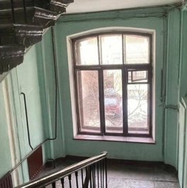 Продажа 2-комн квартиры на вторичном рынке Московский пр-кт,  д. 53