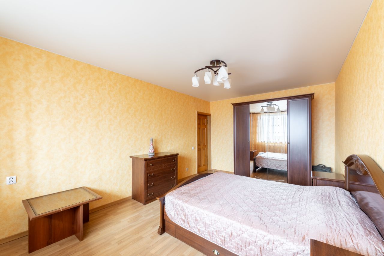 Продажа 3-комн квартиры на вторичном рынке Варшавское шоссе, 154К2