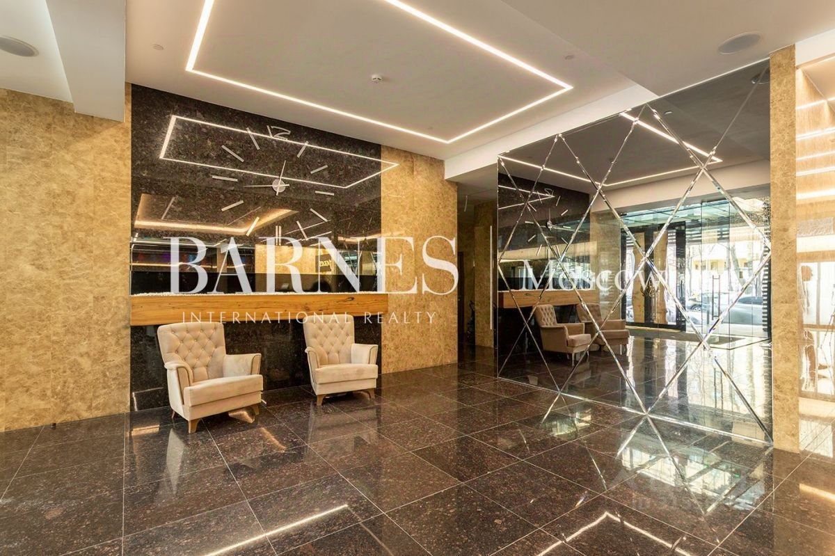 Продажа 3-комн квартиры на вторичном рынке 2-я Брестская улица, 6