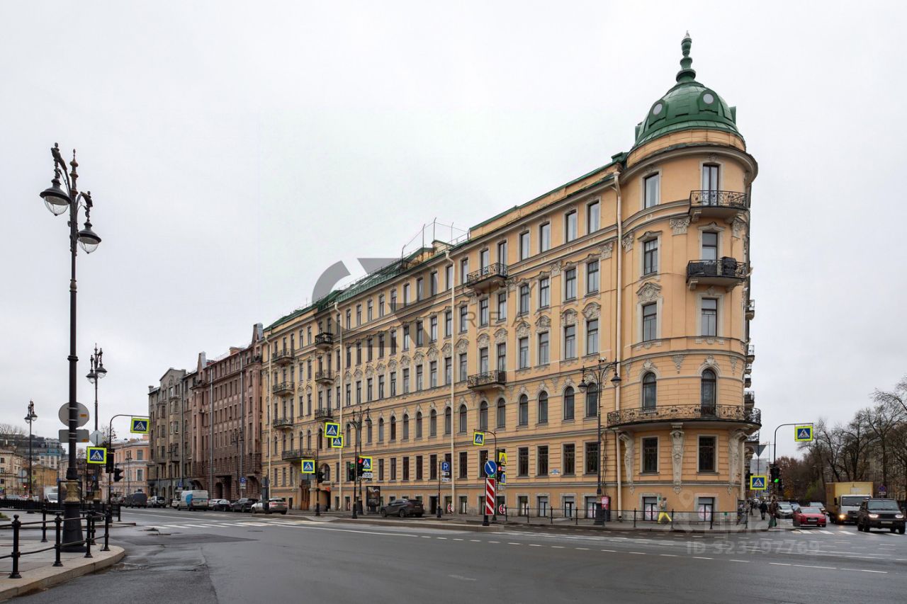 Продажа 5-комн квартиры на вторичном рынке Кирочная улица, 45